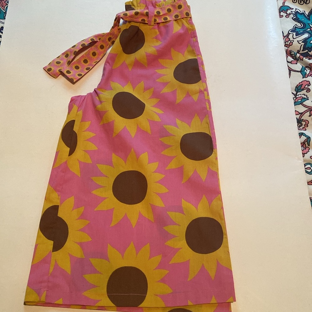 Mini Boden Sunflower Bottoms - Picture 5 of 5